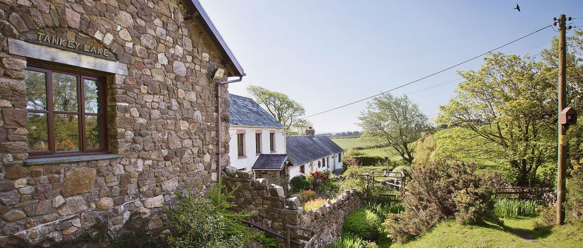 Tankey Lake Accommodation Wales